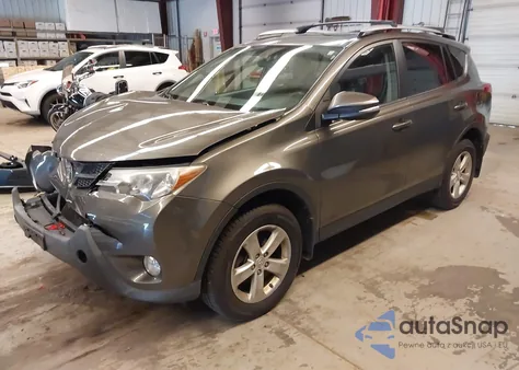 2014 Toyota Rav4 Xle z USA, uszkodzony, nr VIN JTMRFREV5ED095248